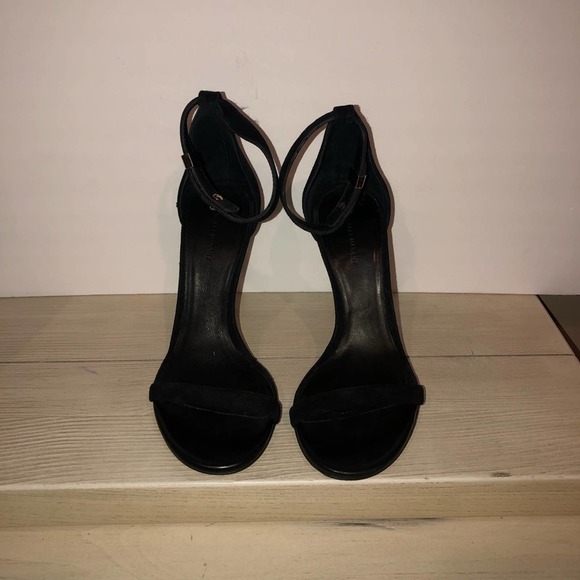 Isabel Marant Womens
Black - Gold Buckle embellished Suede Sandals Pumps size 6 - Picture 6 of 14